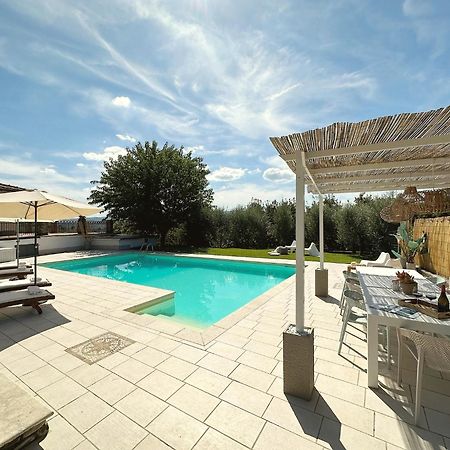 Villa Il Cipresso แตร์รานูโอวา บราชโชลีนี ภายนอก รูปภาพ