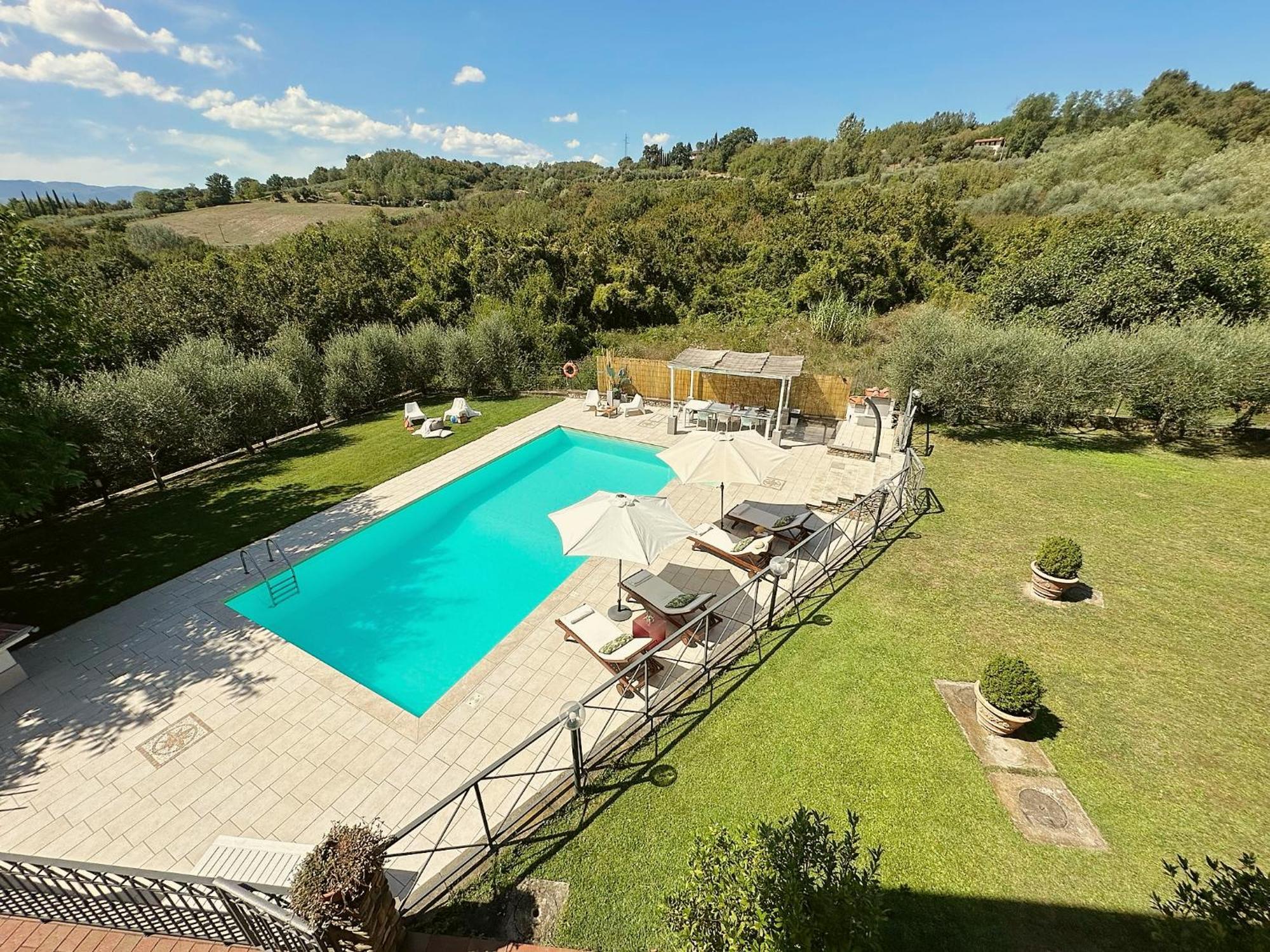 Villa Il Cipresso แตร์รานูโอวา บราชโชลีนี ภายนอก รูปภาพ