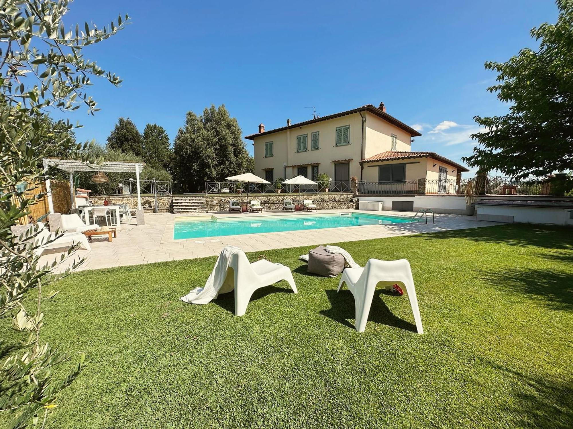 Villa Il Cipresso แตร์รานูโอวา บราชโชลีนี ภายนอก รูปภาพ