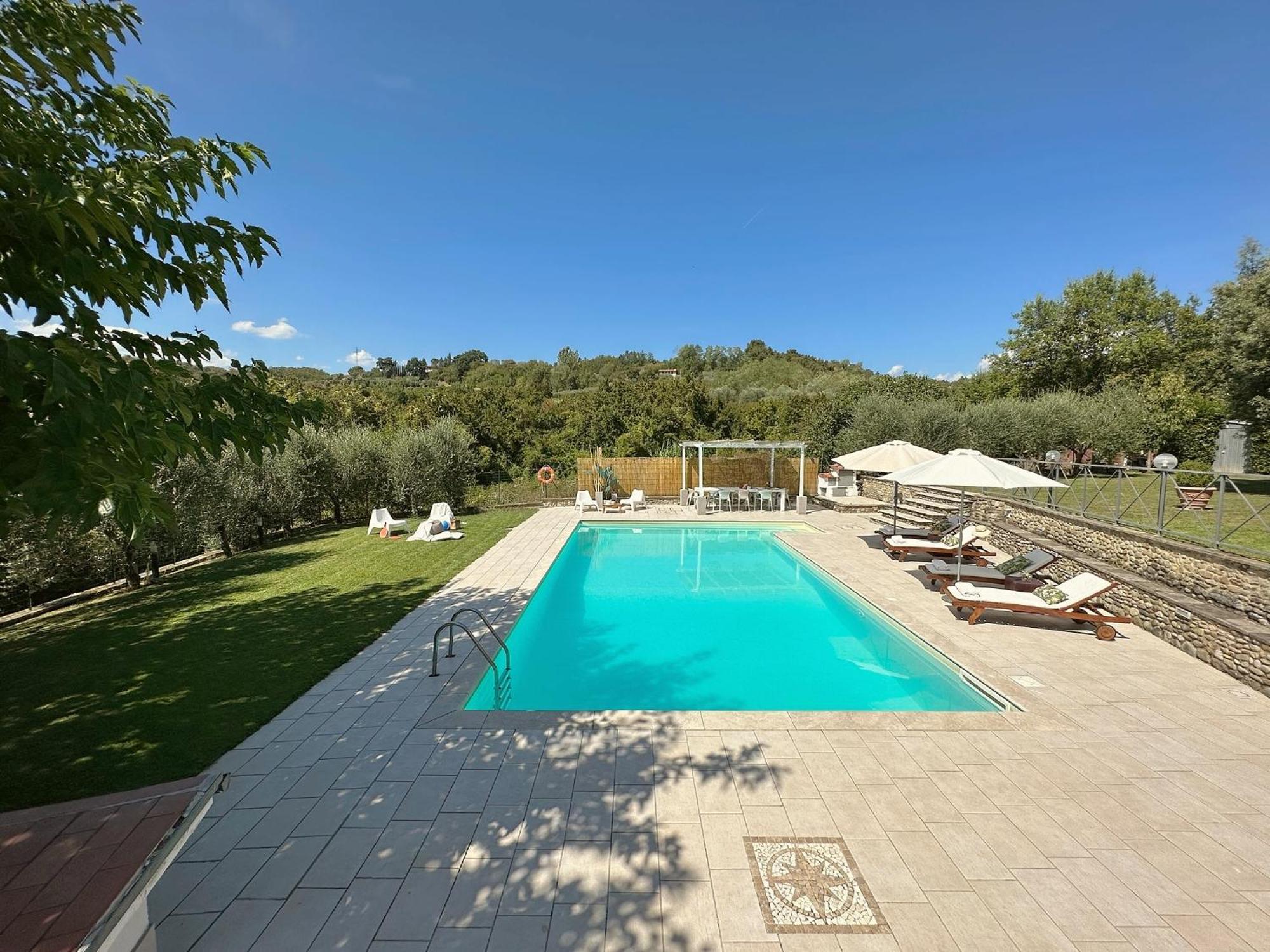 Villa Il Cipresso แตร์รานูโอวา บราชโชลีนี ภายนอก รูปภาพ